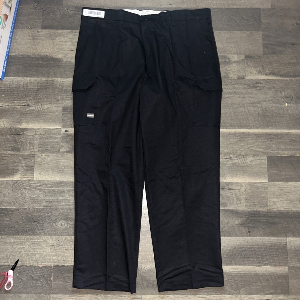 NWOT  Men's SofTwill by Unifirst Flat Front Casual Work Pants Black Size 42x30